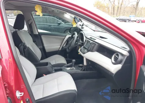 2016 Toyota Rav4 Xle z USA, uszkodzony, nr VIN 2T3WFREV4GW254740